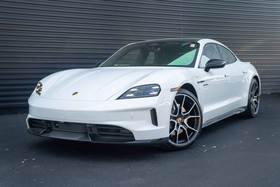 2026 Taycan 4 Black Edition listing photo