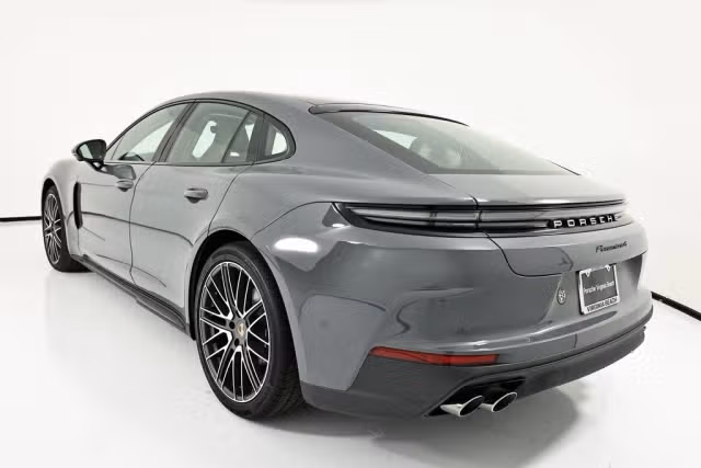 2026 Porsche Panamera Base - Photo 18