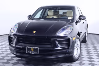 2026 Porsche Macan -'s photo