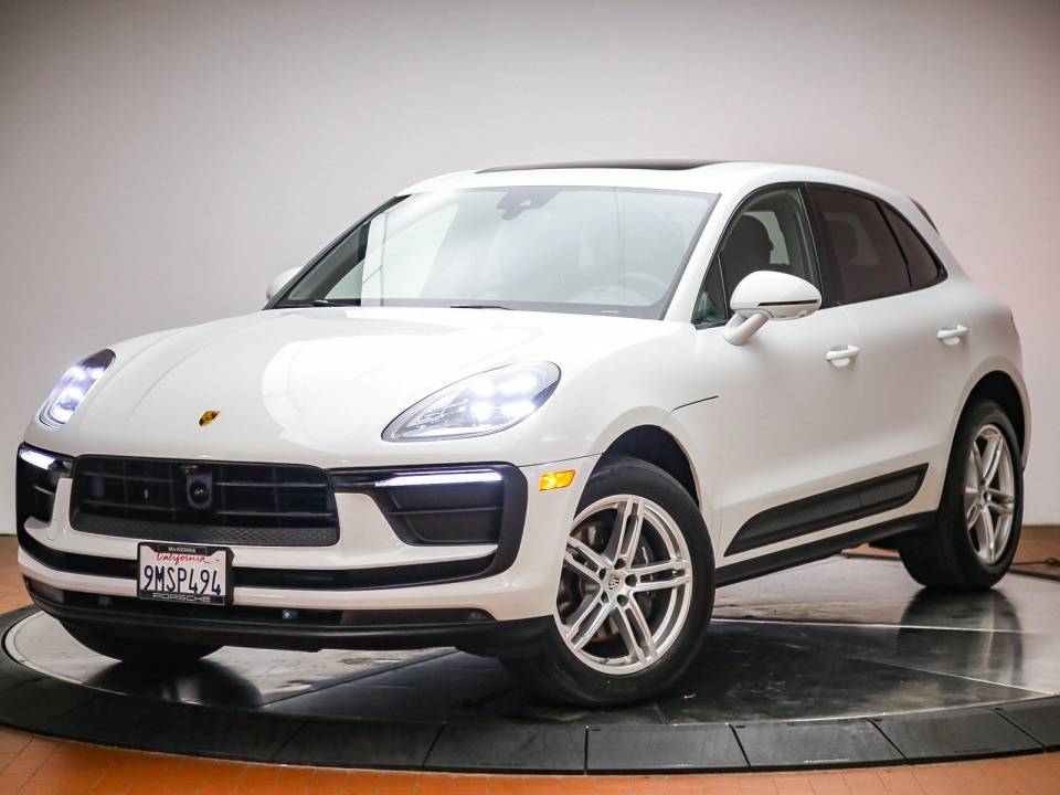 2025 Porsche Macan