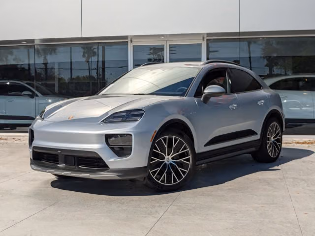 Used 2025 Porsche Macan Base with VIN WP1AA2XA7SL000070 for sale in Maitland, FL