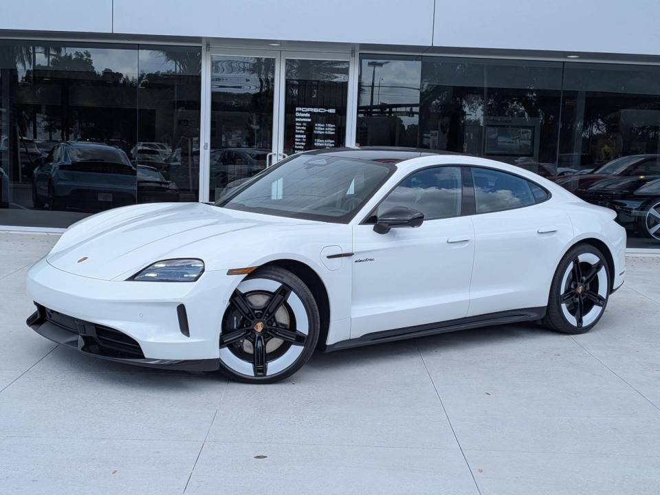 2026 Porsche Taycan