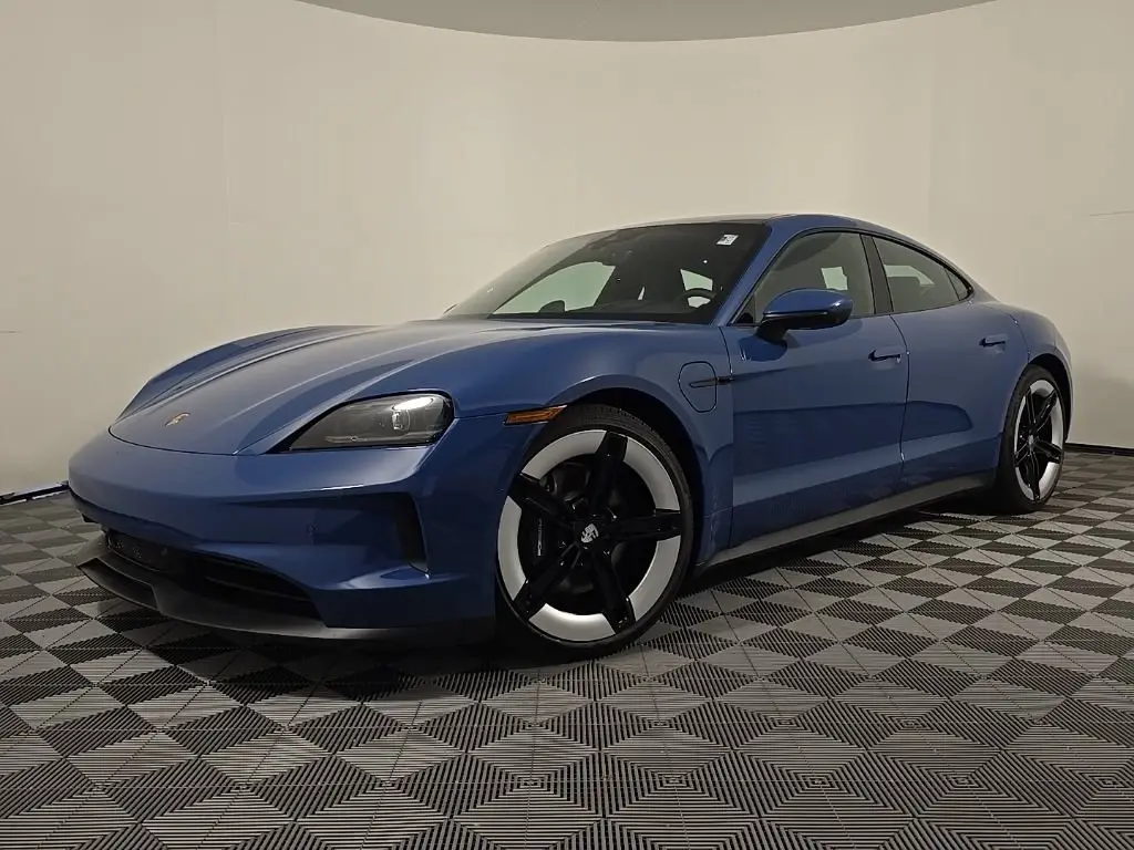 2025 Porsche Taycan Base - Photo 8