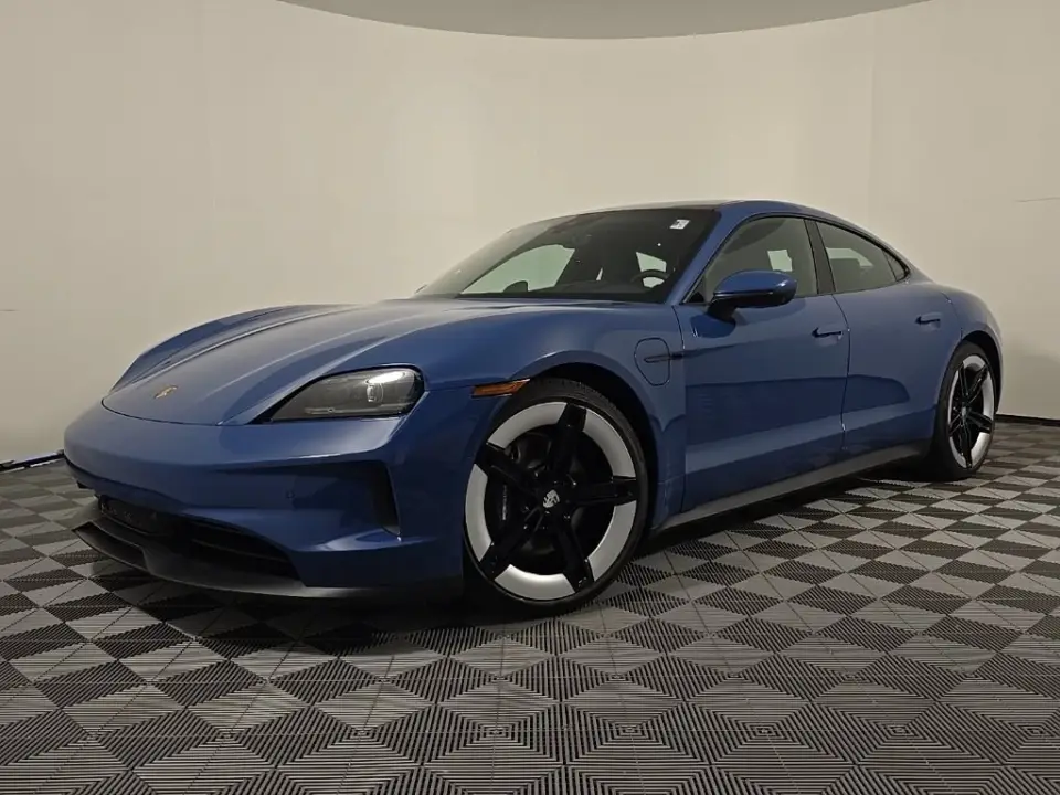 2025 Porsche Taycan Base - Photo 7