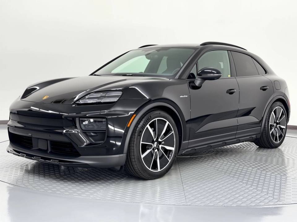 2025 Porsche Macan