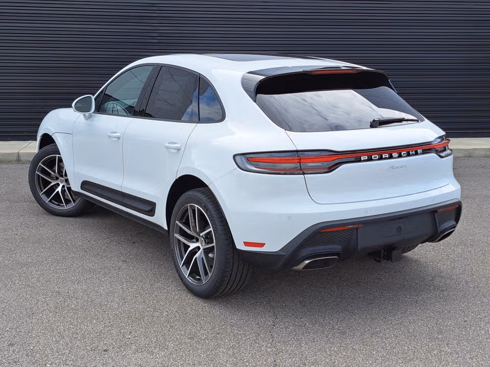 2026 Porsche Macan Base - Photo 35