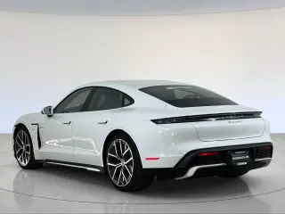 2026 Porsche Taycan Base - Photo 21