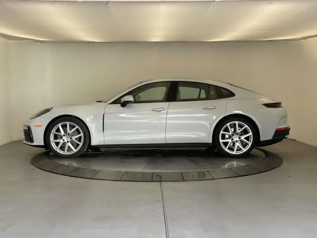 2026 Porsche Panamera Base - Photo 14
