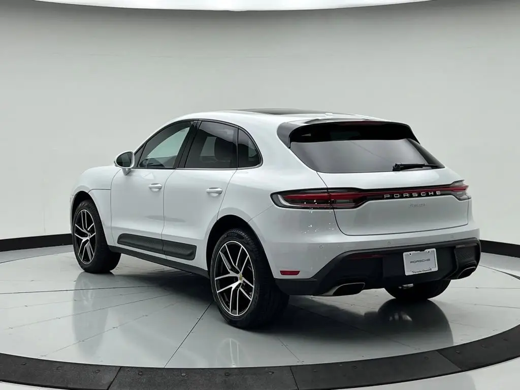 2025 Porsche Macan Base - Photo 24