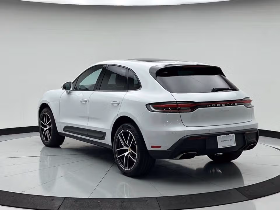 2025 Porsche Macan Base - Photo 19