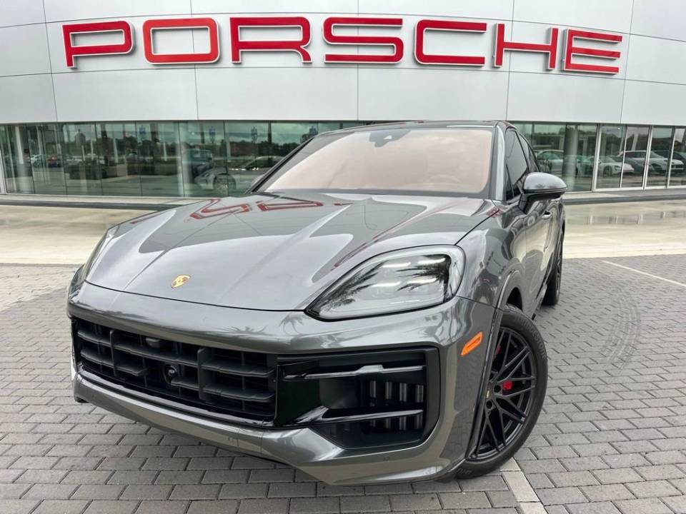 2025 Porsche Cayenne Coup GTS