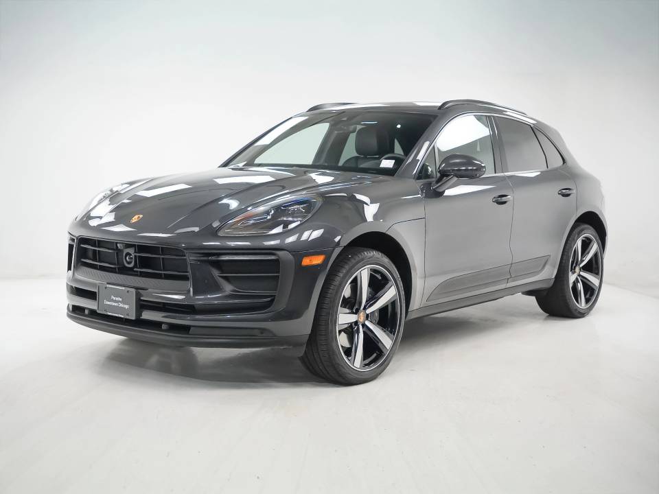 2025 Porsche Macan T