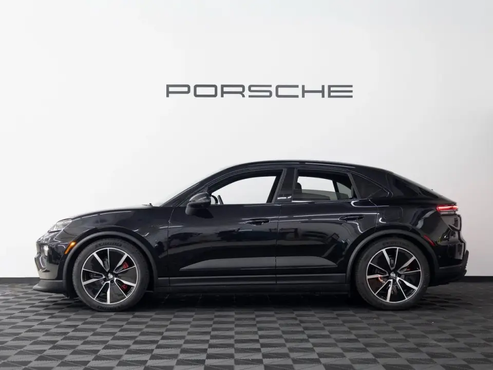 2026 Porsche Macan Base - Photo 15