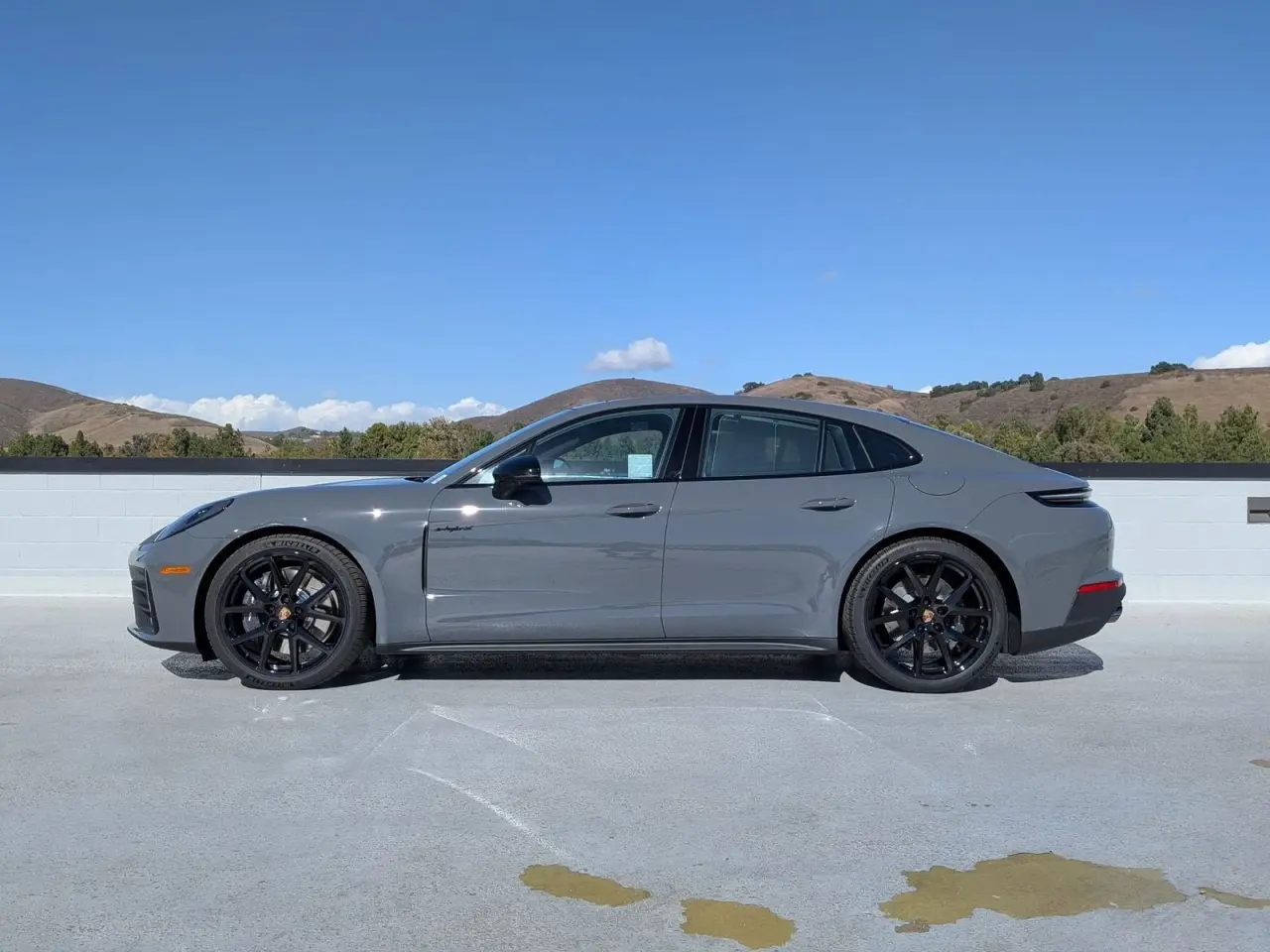 2026 Porsche Panamera 4 E-Hybrid - Photo 16