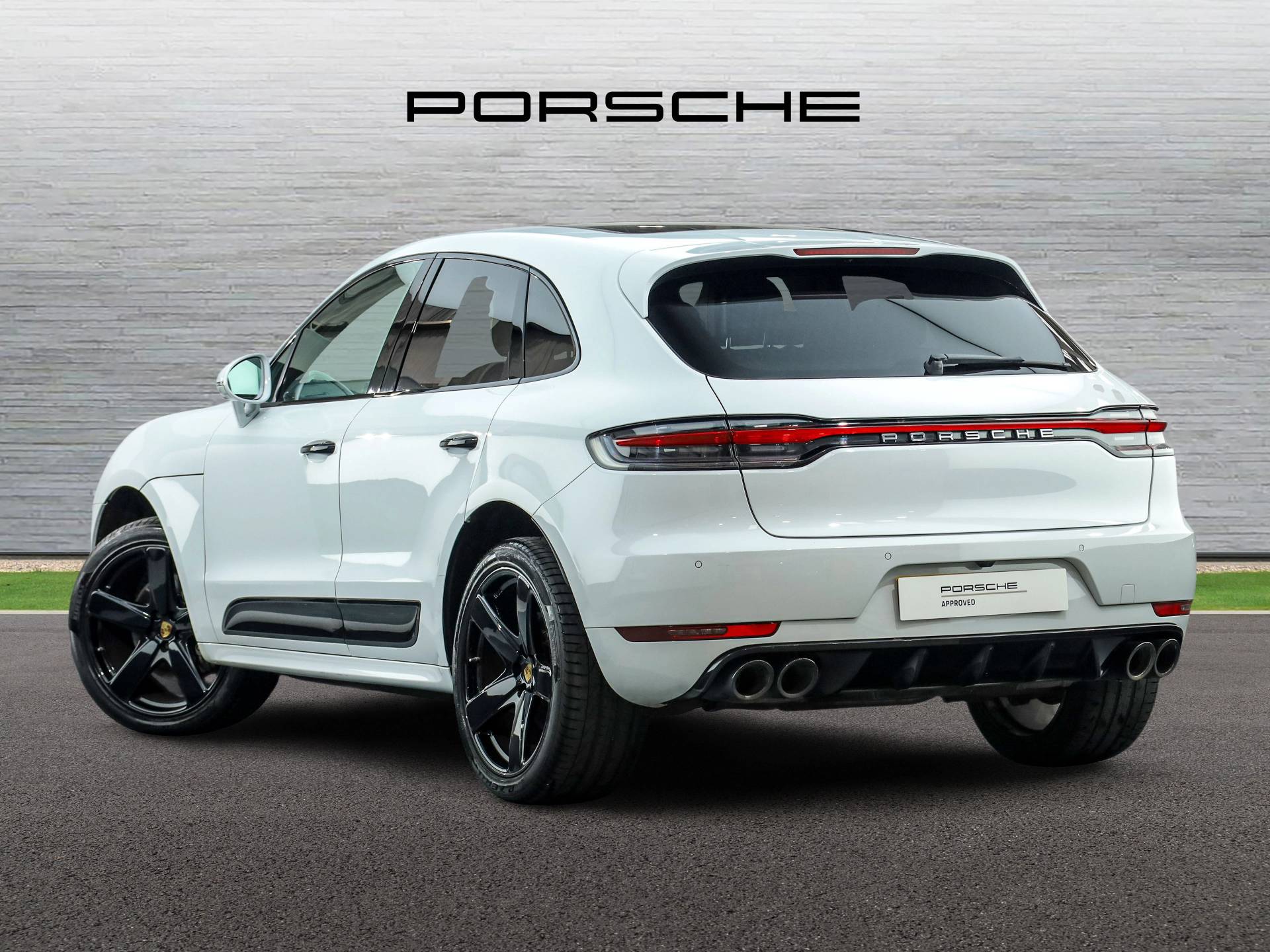 Macan S, photo 2 of 28