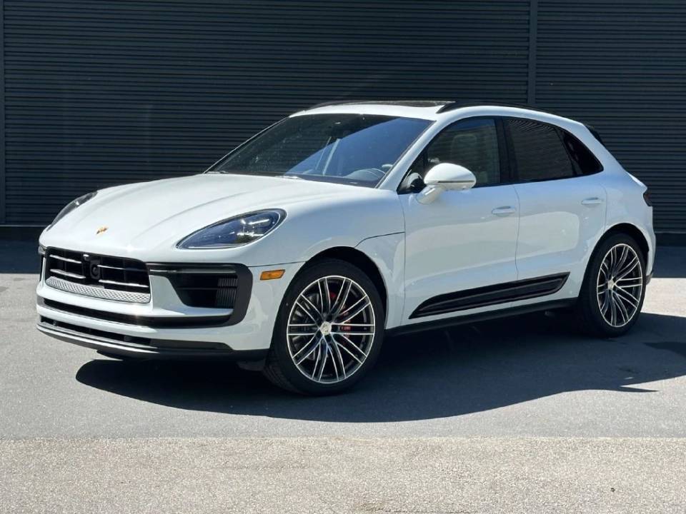 2026 Porsche Macan