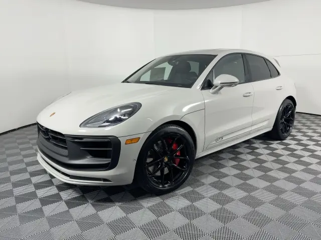 2026 Porsche Macan GTS - Photo 6