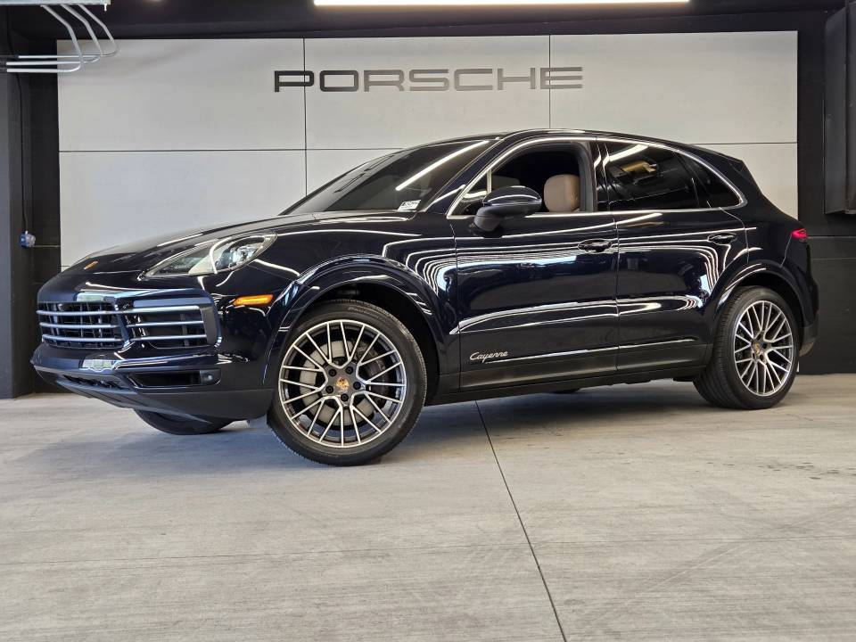 2022 Porsche Cayenne Base