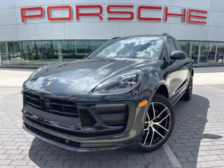 2024 Porsche Macan's photo