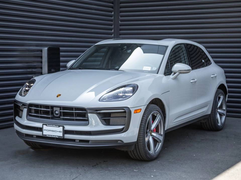 2023 Porsche Macan S