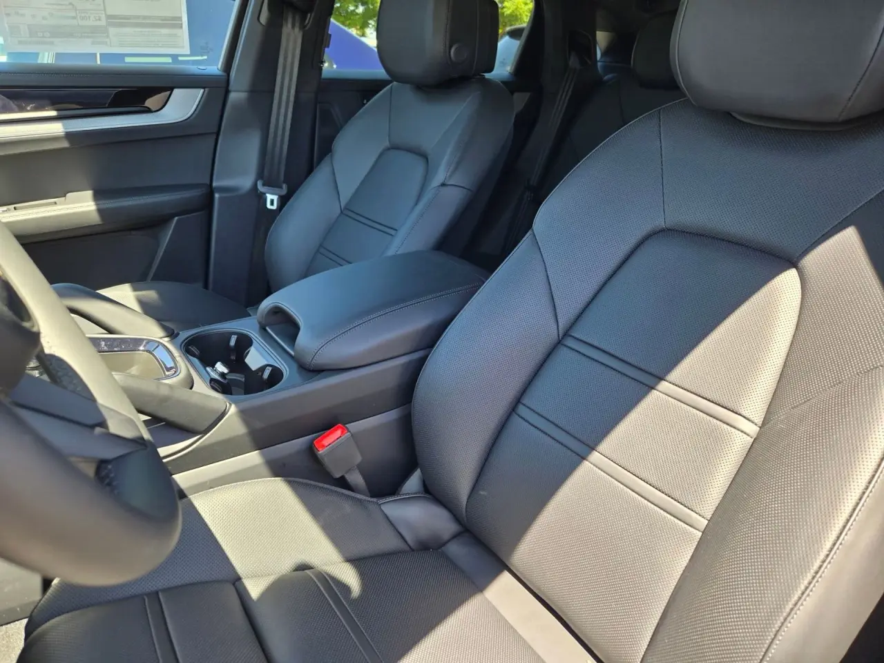 2025 Porsche Cayenne Coup E-Hybrid - Photo 40