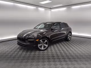 2026 Porsche Macan T's photo