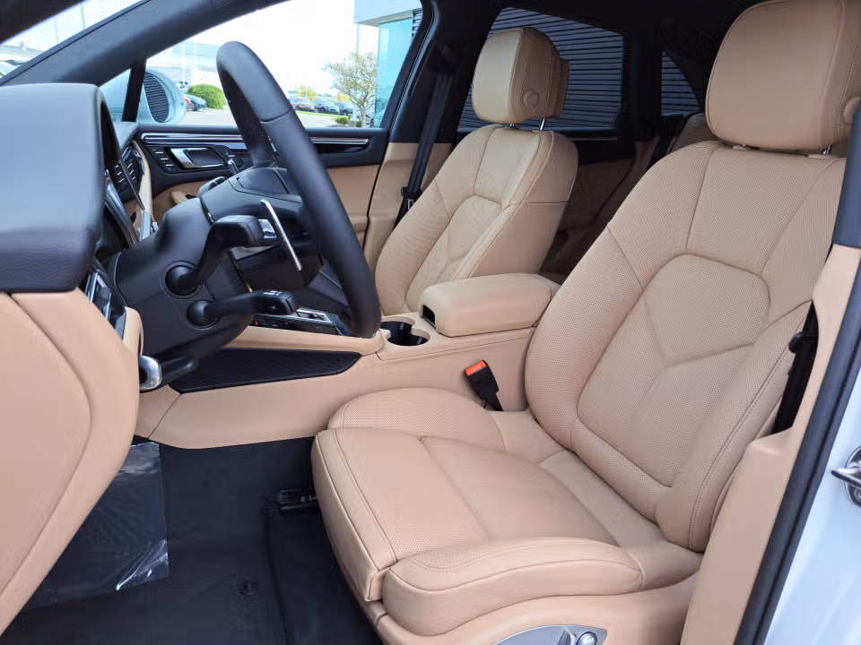 2026 Porsche Macan Base - Photo 19