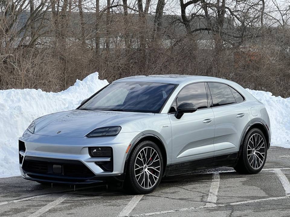 2025 Porsche Macan
