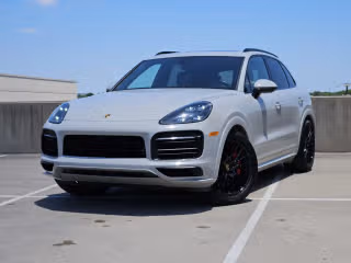 2021 Porsche Cayenne GTS's photo
