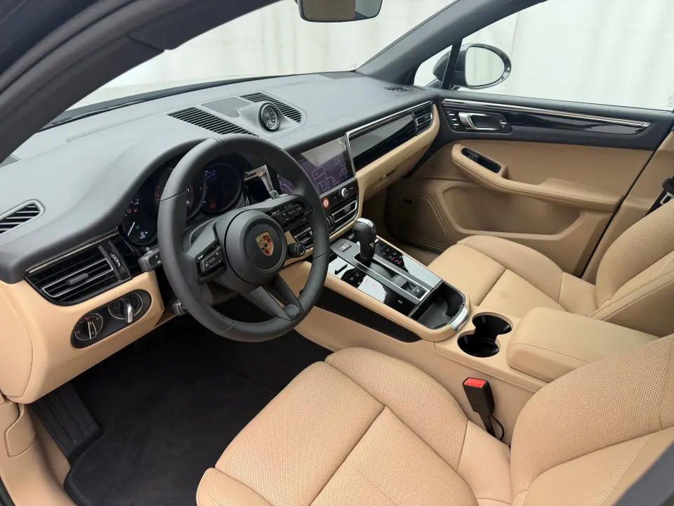 2026 Porsche Macan S - Photo 31