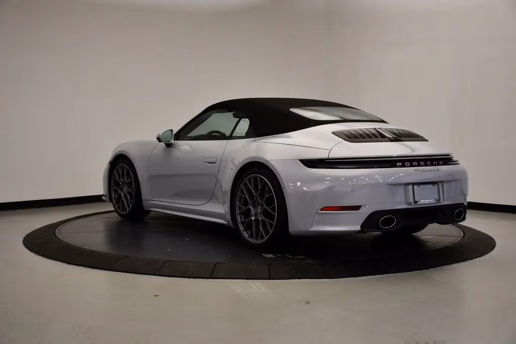 2026 Porsche 911 S - Photo 20