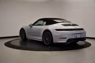 2026 Porsche 911 S - Photo 17