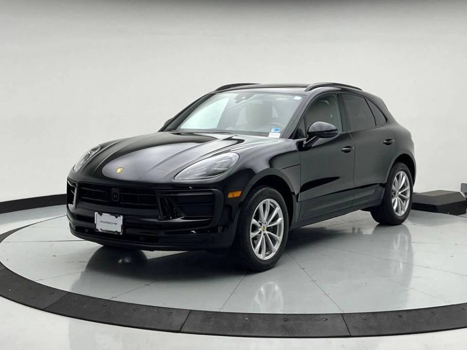 2025 Porsche Macan