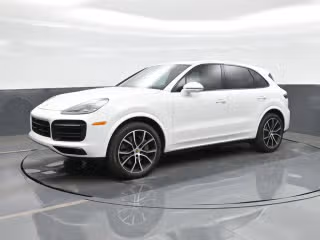 2021 Porsche Cayenne S's photo