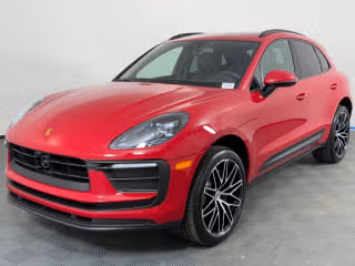 2026 Porsche Macan -'s photo