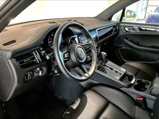 2026 Porsche Macan T - Photo 29