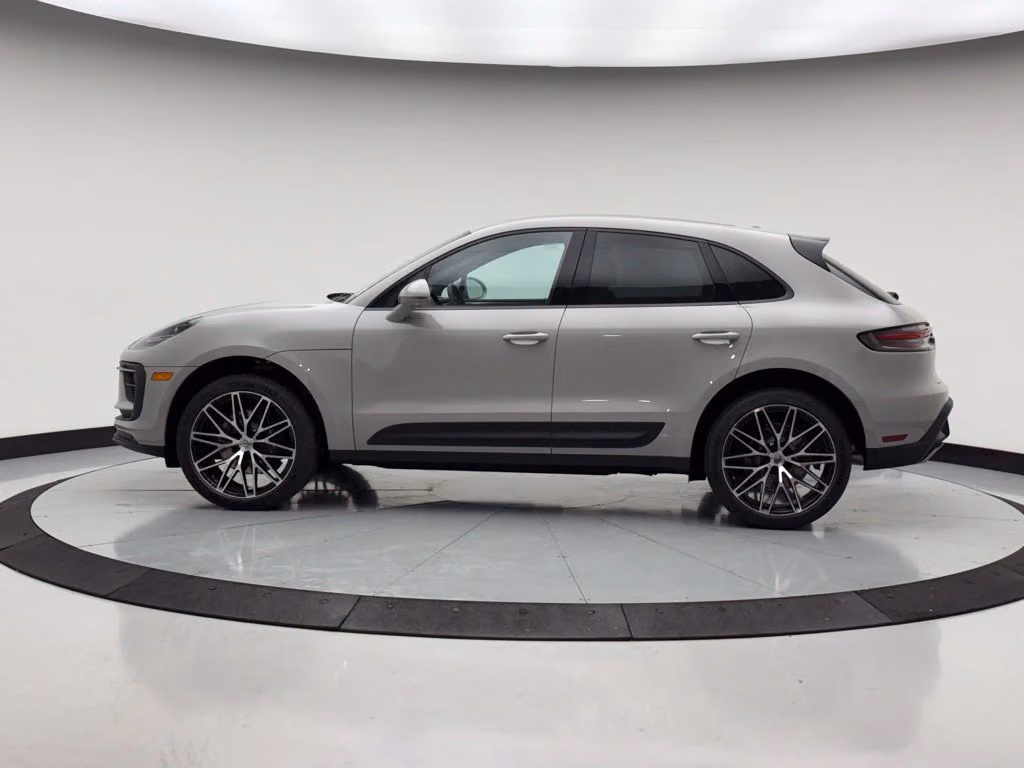 2026 Porsche Macan Base - Photo 12