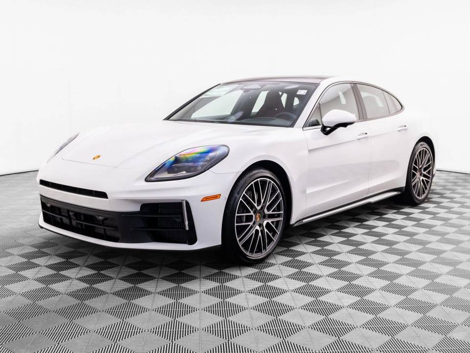 2026 Porsche Panamera