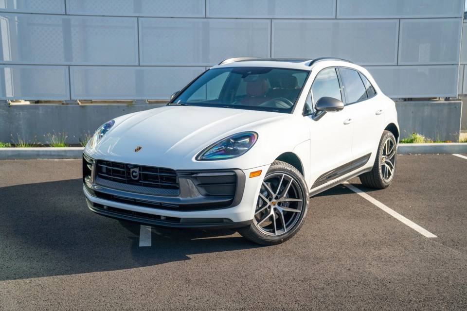 2026 Porsche Macan T