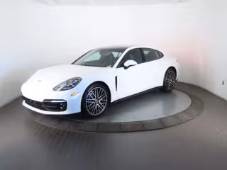 2022 Porsche Panamera
