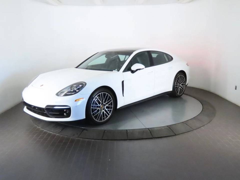 2022 Porsche Panamera Base