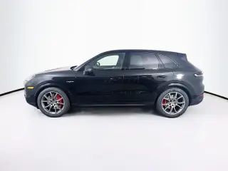 2026 Porsche Cayenne S E-Hybrid - Photo 13
