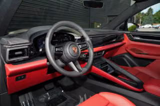 2026 Porsche Macan Base - Photo 25