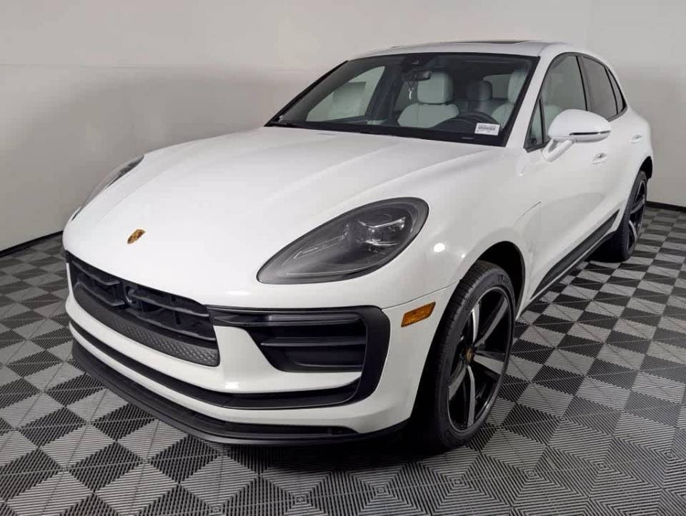 2026 Porsche Macan