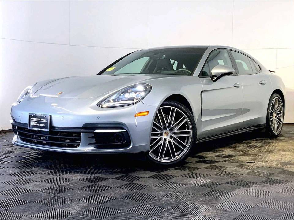 2019 Porsche Panamera Base