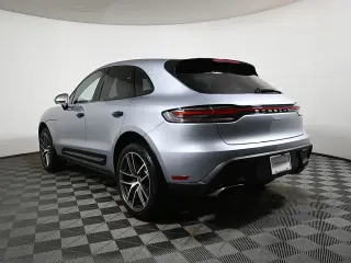 2026 Porsche Macan - Photo 21