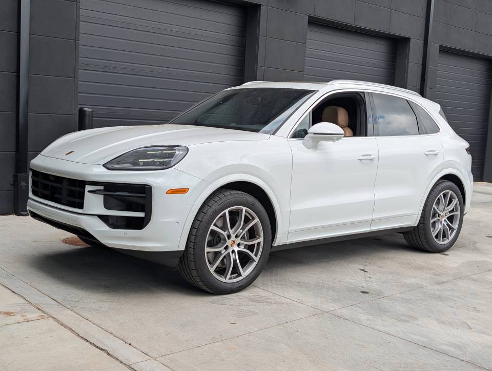 2025 Porsche Cayenne Base