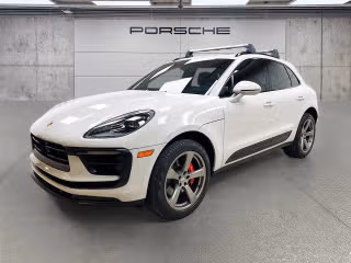 2024 Porsche Macan S's photo