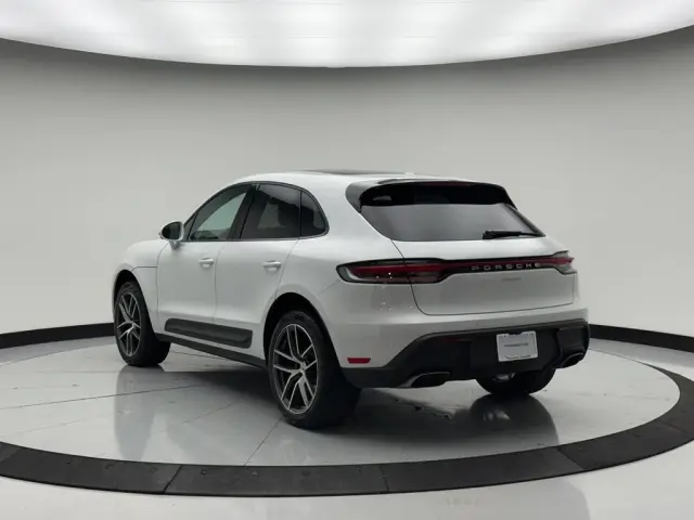 2026 Porsche Macan Base - Photo 22