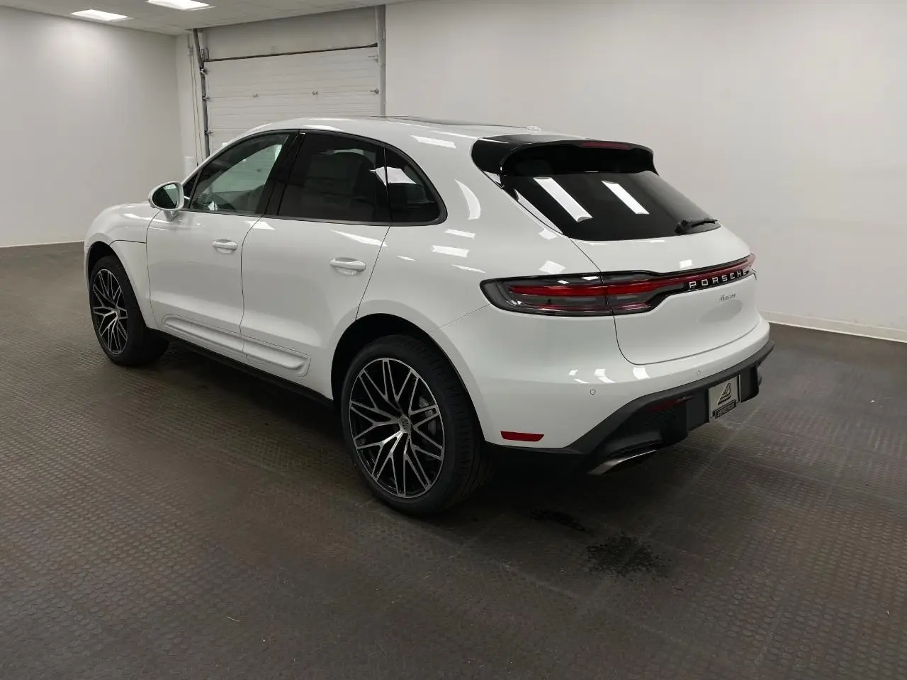 2026 Porsche Macan Base - Photo 24